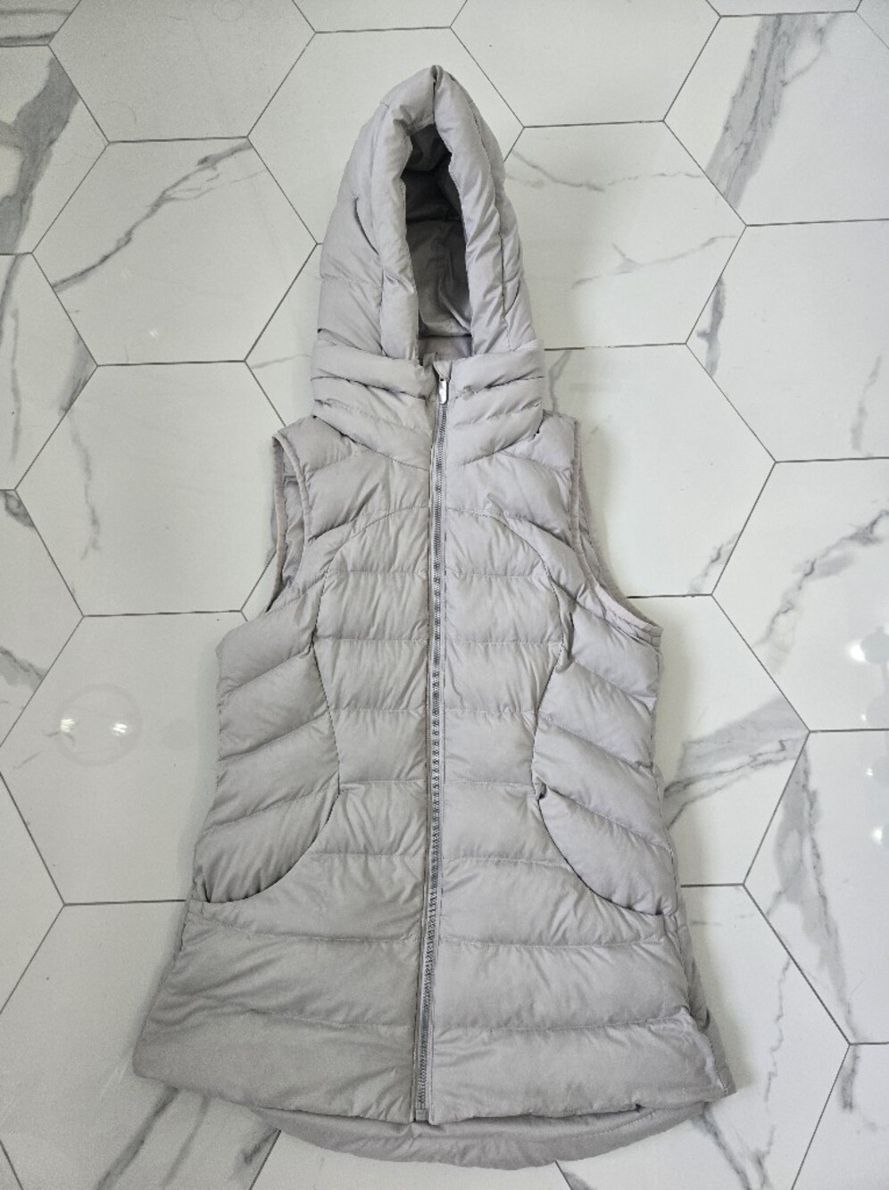 lululemon athletica Light Beige Hooded Quilted Puffer Vest Pack It Down